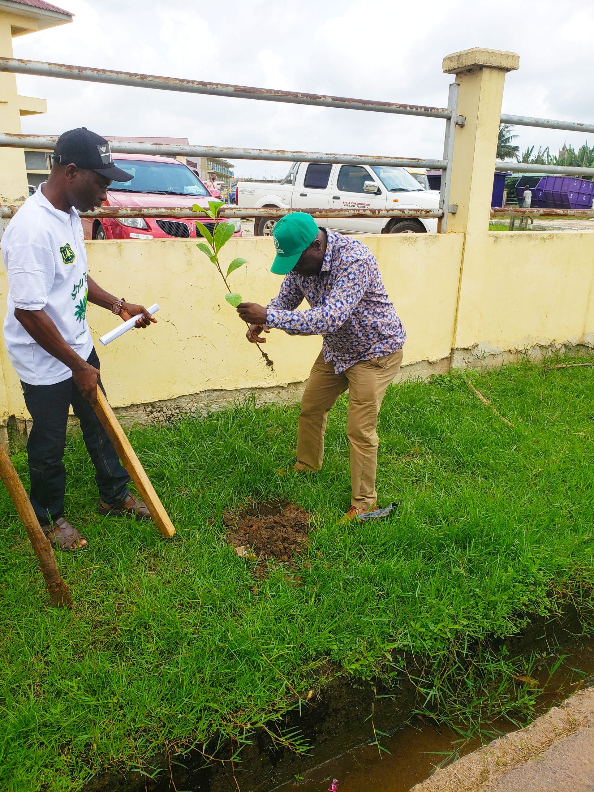 Read more about the article EKMA PARTICIPATES IN THE GREEN GHANA PROJECT